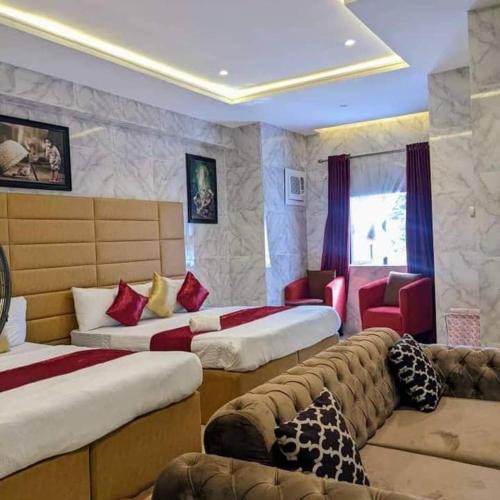 Uyo Hotel | Uranus House