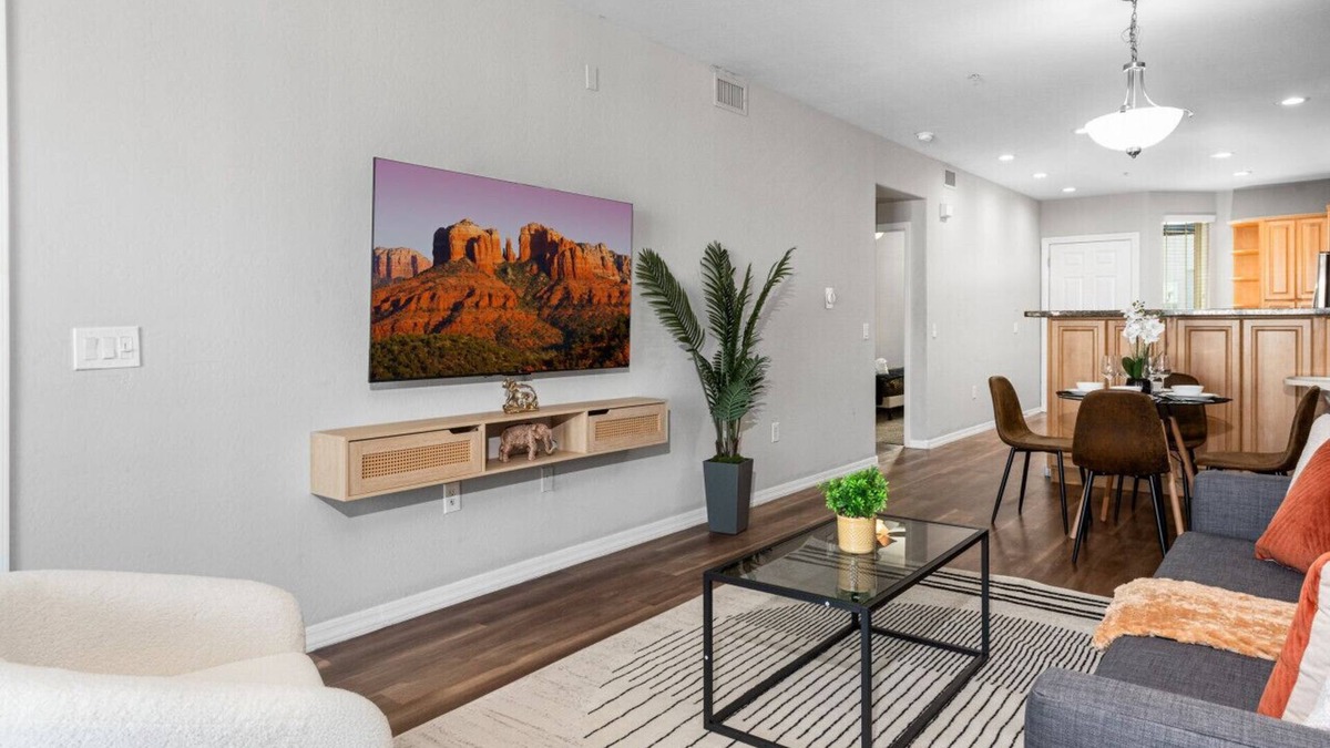 Tempe Apartment | Urban 2BR Near ASU|Pool, Gym & Pet-Frndly