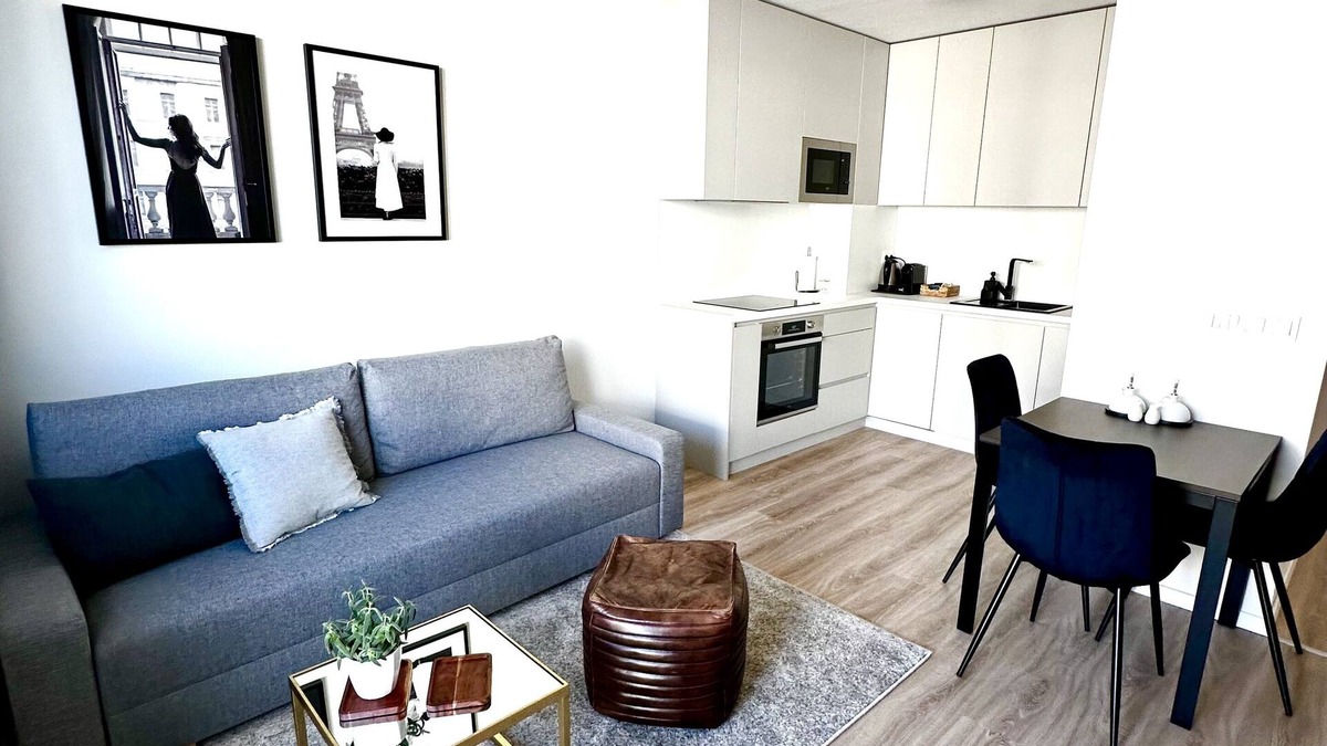 Ruzinov Apartment | Urban apartment near Bratislava Airport, 15 min from the city center