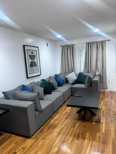 Jersey City Apartment | Urban beautiful home Jersey City 15 mins from NYC 15 mins from Newark airport