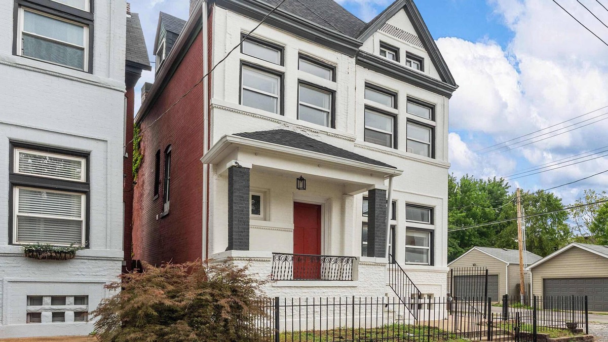 Central West End House | Urban Charm Near the CWE/ABODEbucks