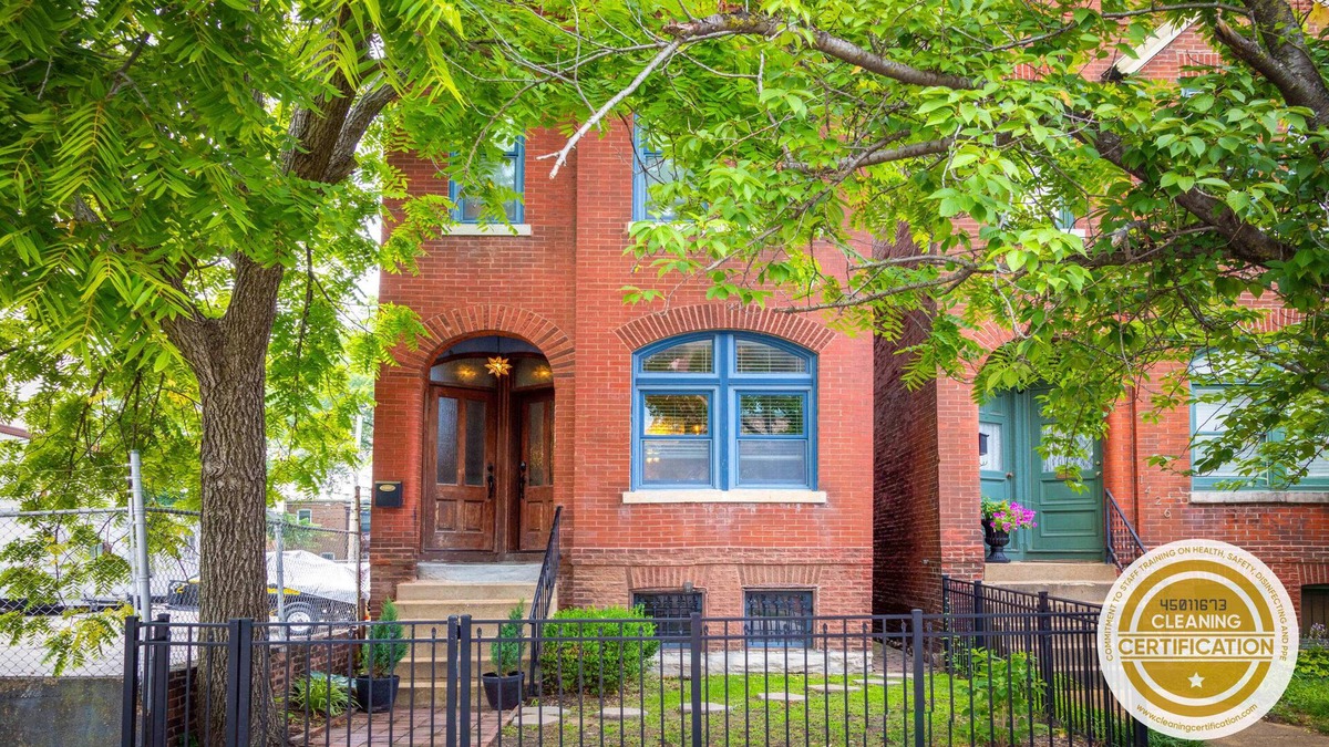 Lafayette Square House | Urban Charmer in Lafayette Square / ABODEbucks