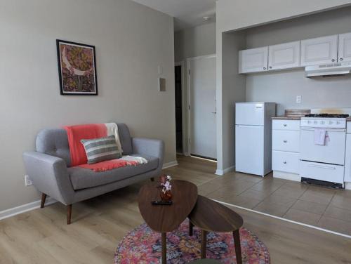 Prudential - St. Botolph Apartment | Urban Chic South End Studio
