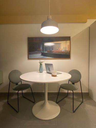 Prosperidad Apartment | Urban Elegance, New, Stylish, Convenient, and WOW