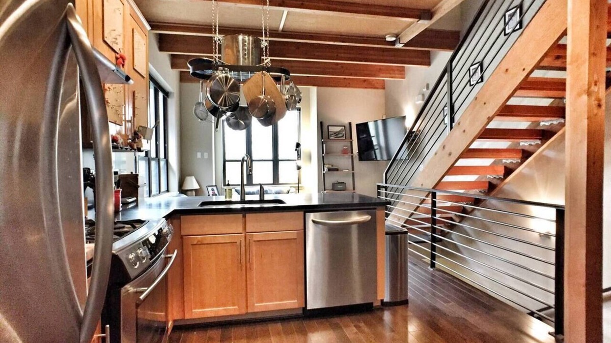 Green Lake House | Urban Green Lake Gem! Modern, Cozy, Block to Lake!
