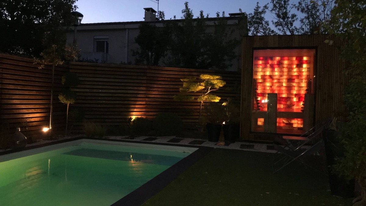 Ancely House | Urban House Toulouse: Modern house, Japanese-style Zen garden, Swimming pool