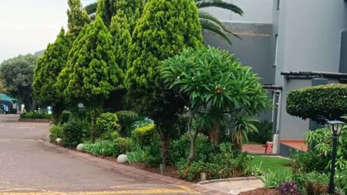 Greater Johannesburg Metropolitan Area Apartment | Urban oasis-fast always-on Wi-fi, luxury amenities