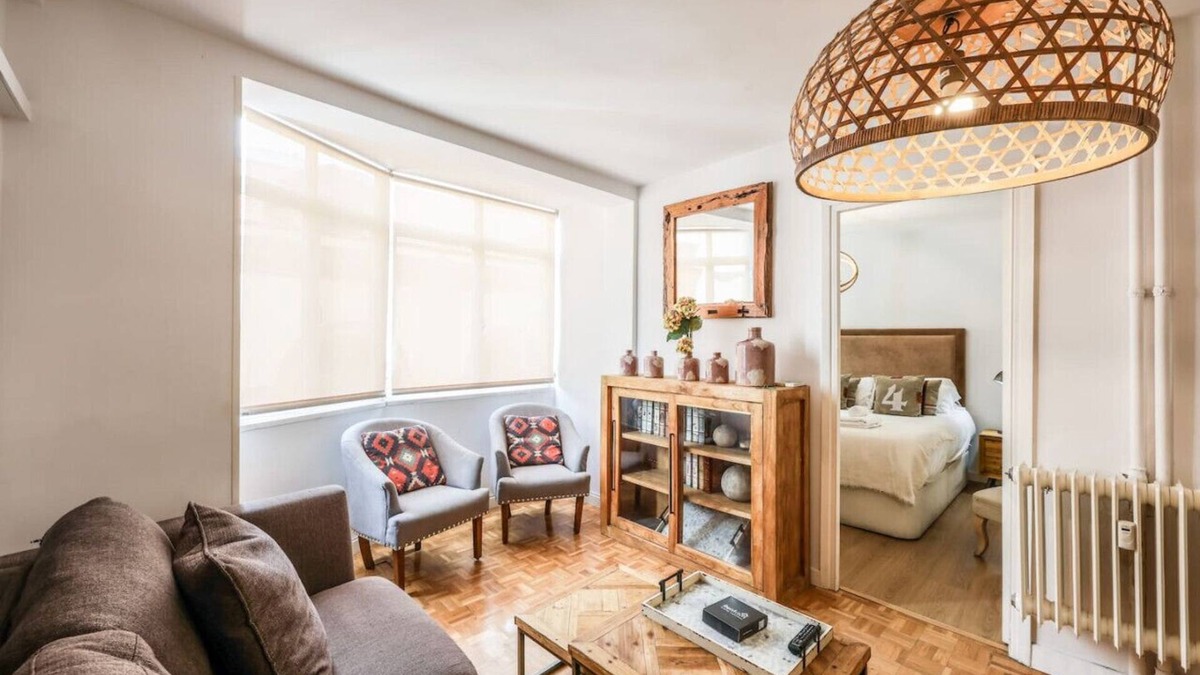 Imperial Apartment | Urban Oasis in Madrid: Steps From River Manzanares