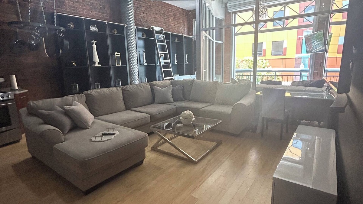 Inglefield Condo | Urban Oasis in the Heart of Downtown