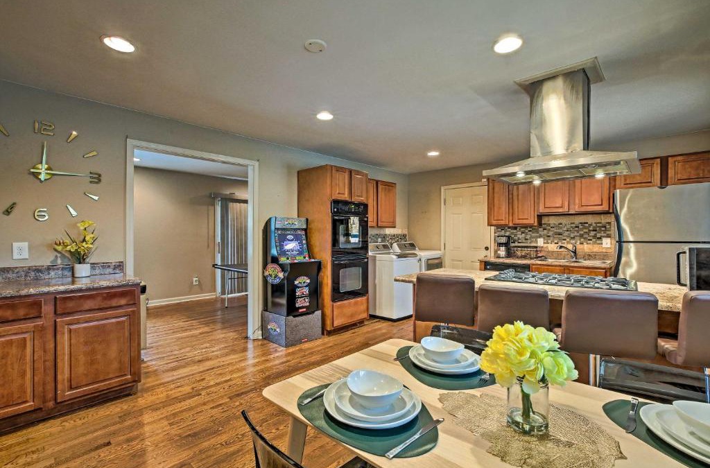 Collier Heights House | Urban Oasis with Game Room, 6 Miles to Downtown ATL