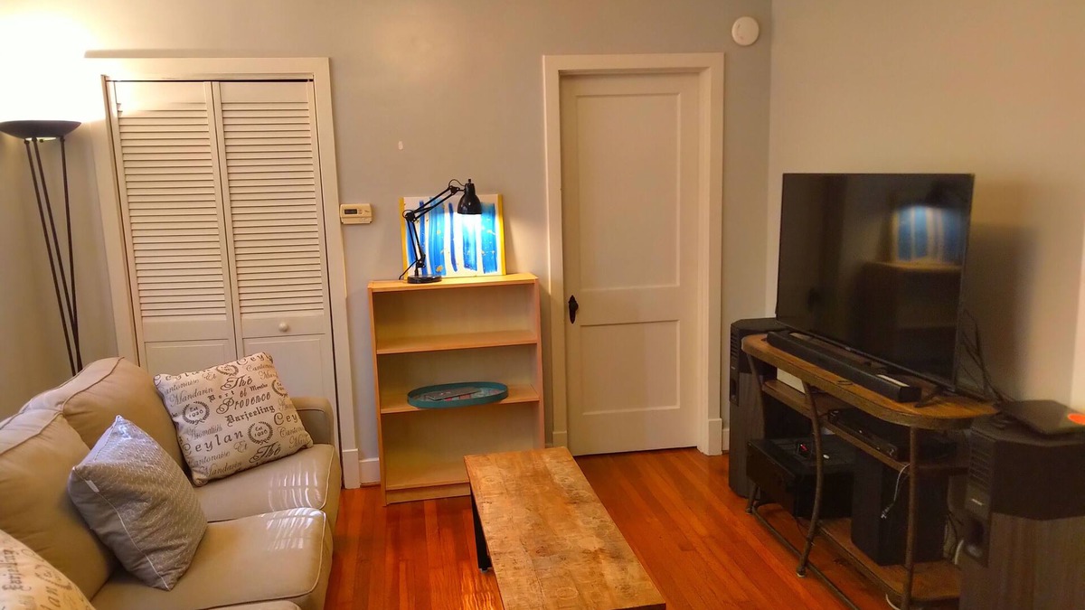 Jonesboro House | Urban Retreat on Flint in the Heart of Jonesboro