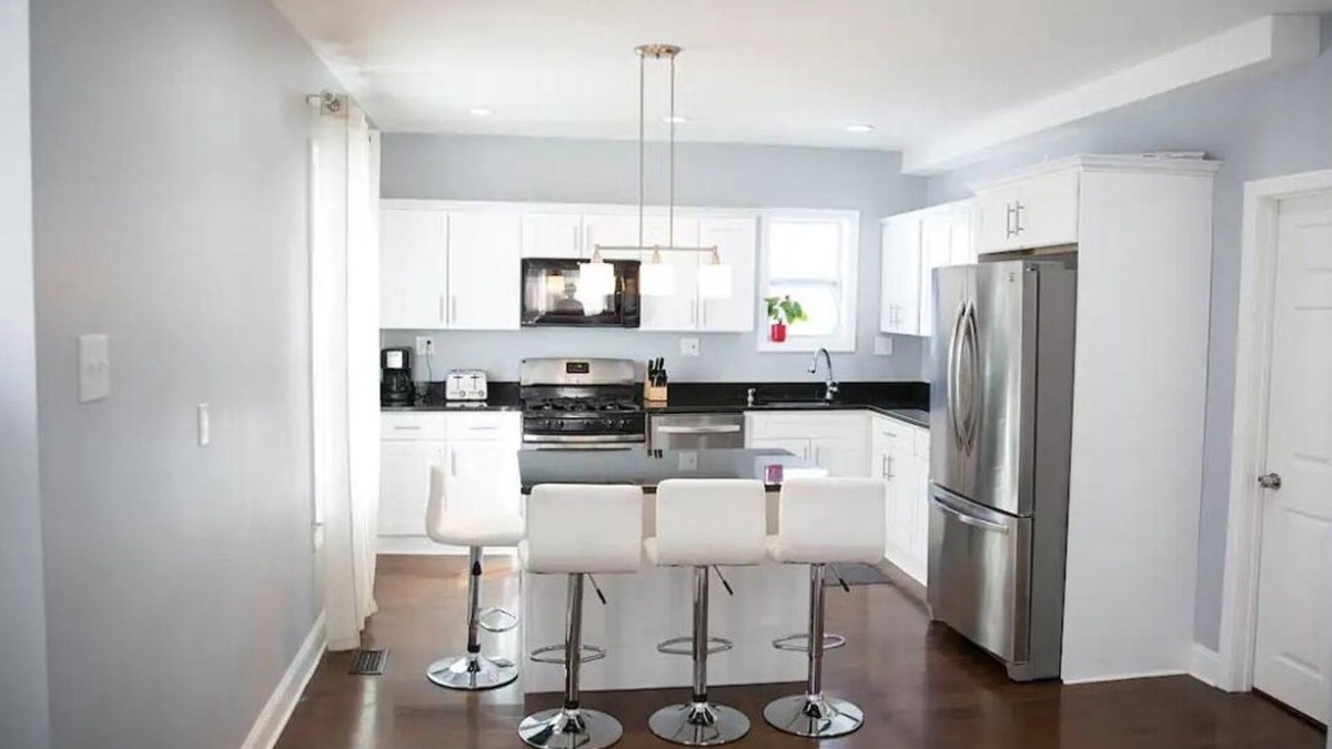 Brockton House | Urban Retreat:WFH-Friendly Haven Outside of Boston