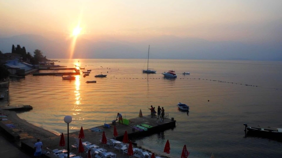 Baosici Condo | Urban Seaside Apartment located next to the beach