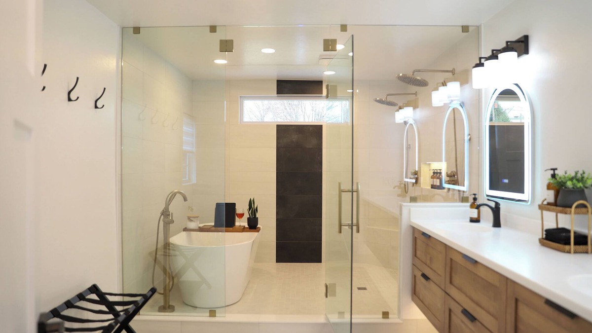 Sugarcreek House | Urban Serenity ~ Cozy 1 bedroom home for 2 in downtown Sugarcreek!