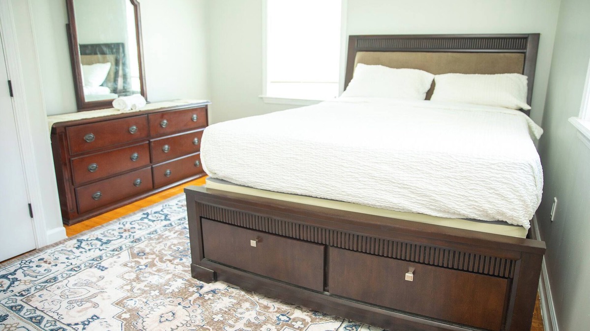 Fall River Apartment | Urban Tranquility – Sleeps 6+