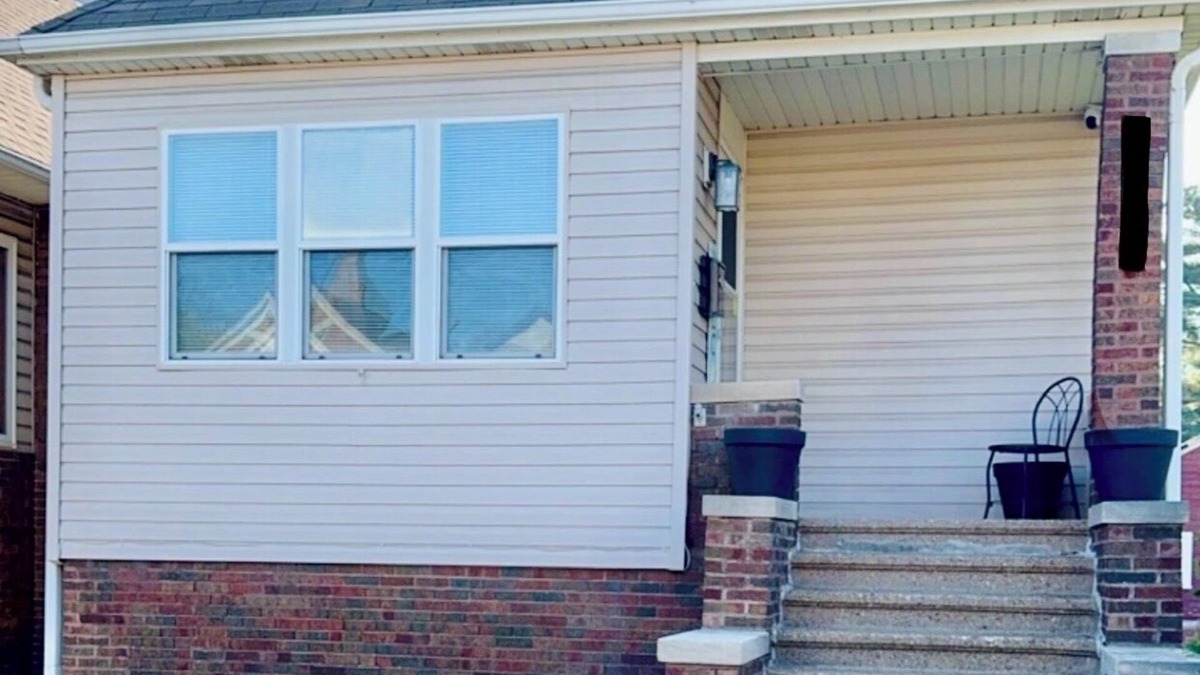 Whiting Apartment | Urban Whiting is where the City and Lake meet.