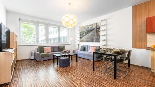 Nove Mesto Apartment | UrbanElegance Escape, top location, private parking