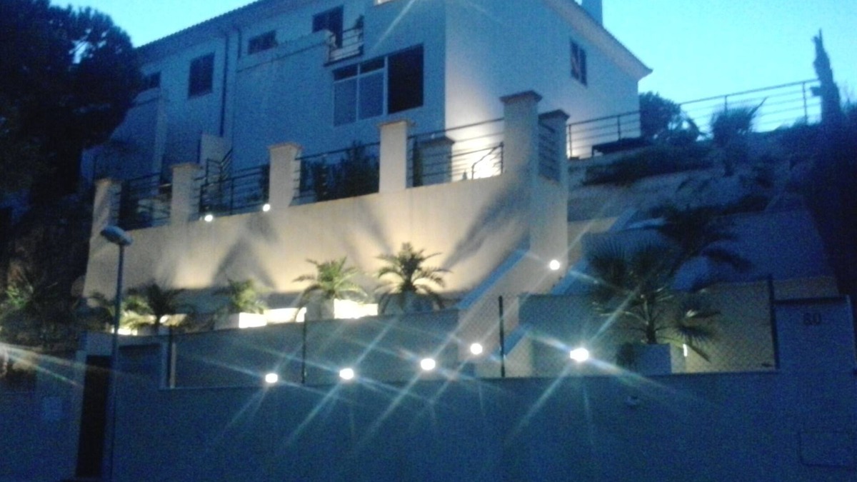 Las Jaras Villa | Urbanization in Córdoba, facing the lake of 'La Encantada' dreamlike views