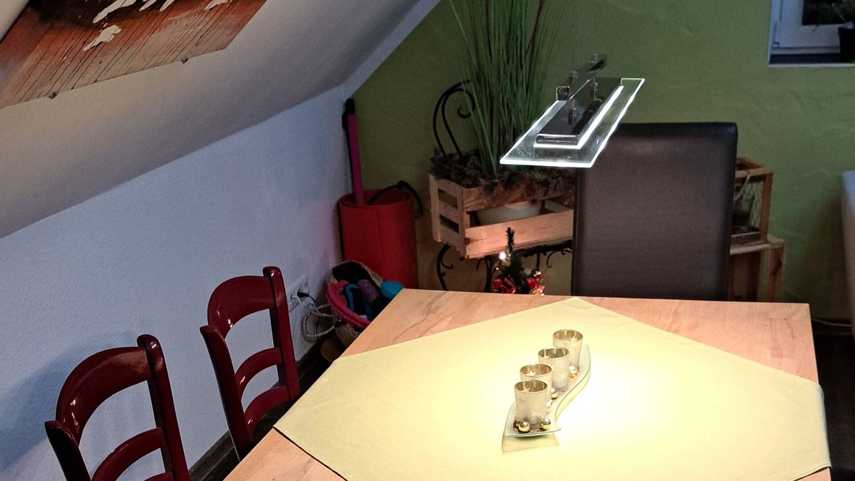 Dorbach Apartment | Urgemütliche Ferienwohnung, Offenes Spitzdach Nähe Weinanbaugebieten