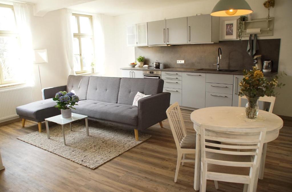 Sebnitz Apartment | Urlaubsfreude Biedermann Haus Blumenglück - Hortensie