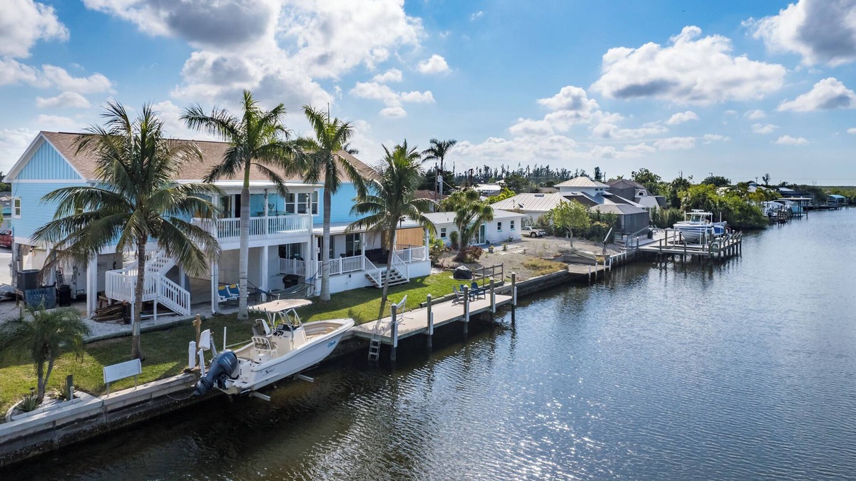 Burnt Store House | Island Life at its Finest