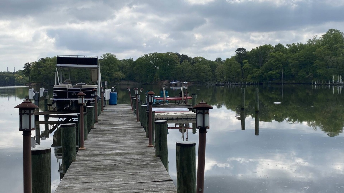 Glen Burnie House | USNA family Waterfront Paradise just minutes from Annapolis and Baltimore, MD.