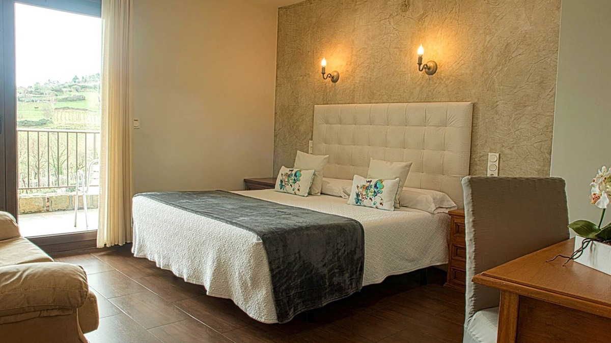 Getaria Cottage | USOTEGI double room