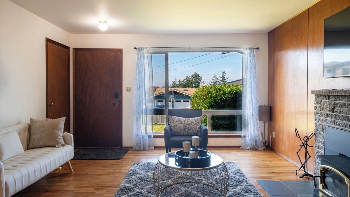 Richmond Beach House | Utopia Luxury Stay - Shoreline