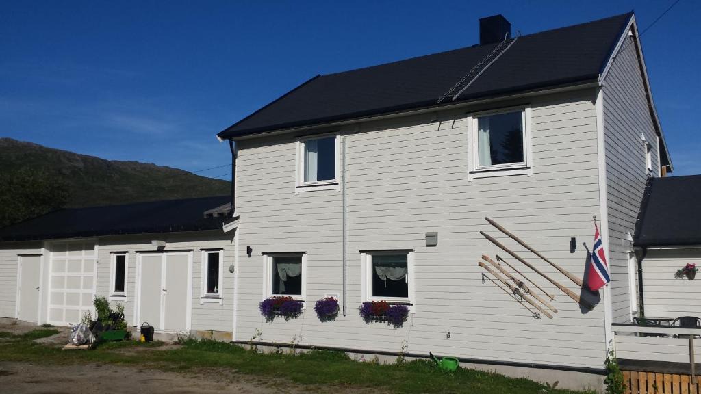 Nordreisa House | Utsikten Feriehus i Bakkeby