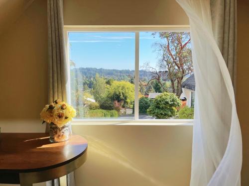 Saanich East House | UVIC Ocean Peak house