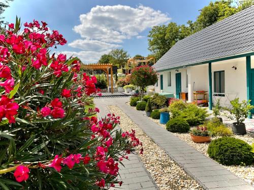 Pusztaszemes Apartment | Völgyhíd Vintage Apartman