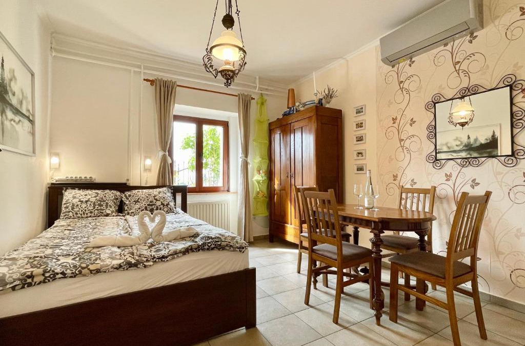 Alsóörs Apartment | Vöröskő Apartman Alsóörs