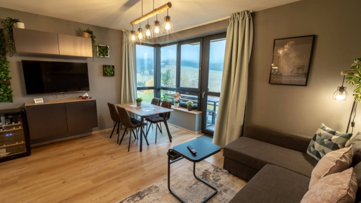 Loucna Pod Klinovcem Apartment | Výhledy bez hranic by Interhome