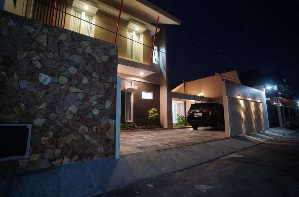 Catur Tunggal House | V living