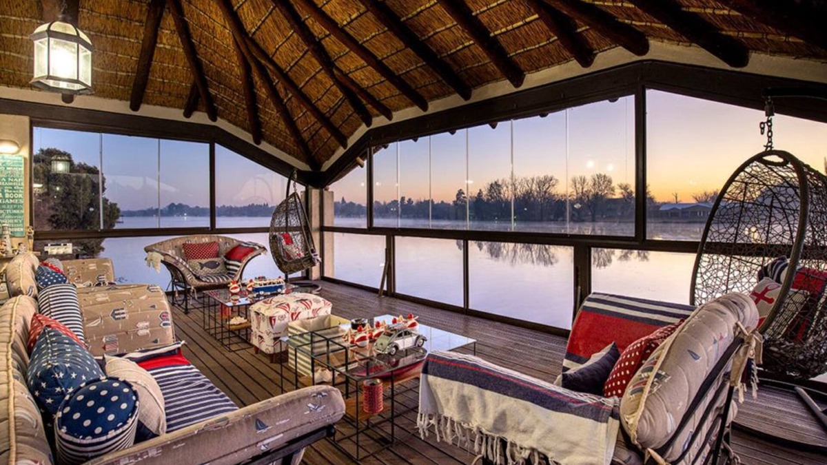 Metsimaholo House | Vaal River YOLO Spaces – Vaal River Bush Lodge