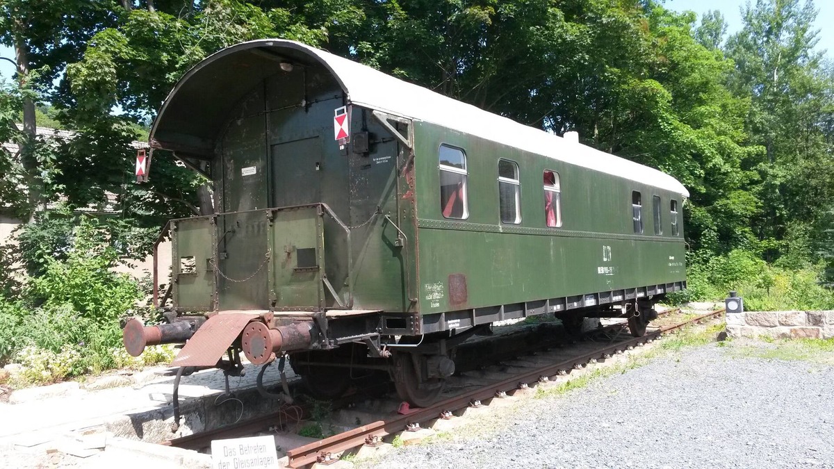 Berggieshubel House | Vacation in a historic railway wagon