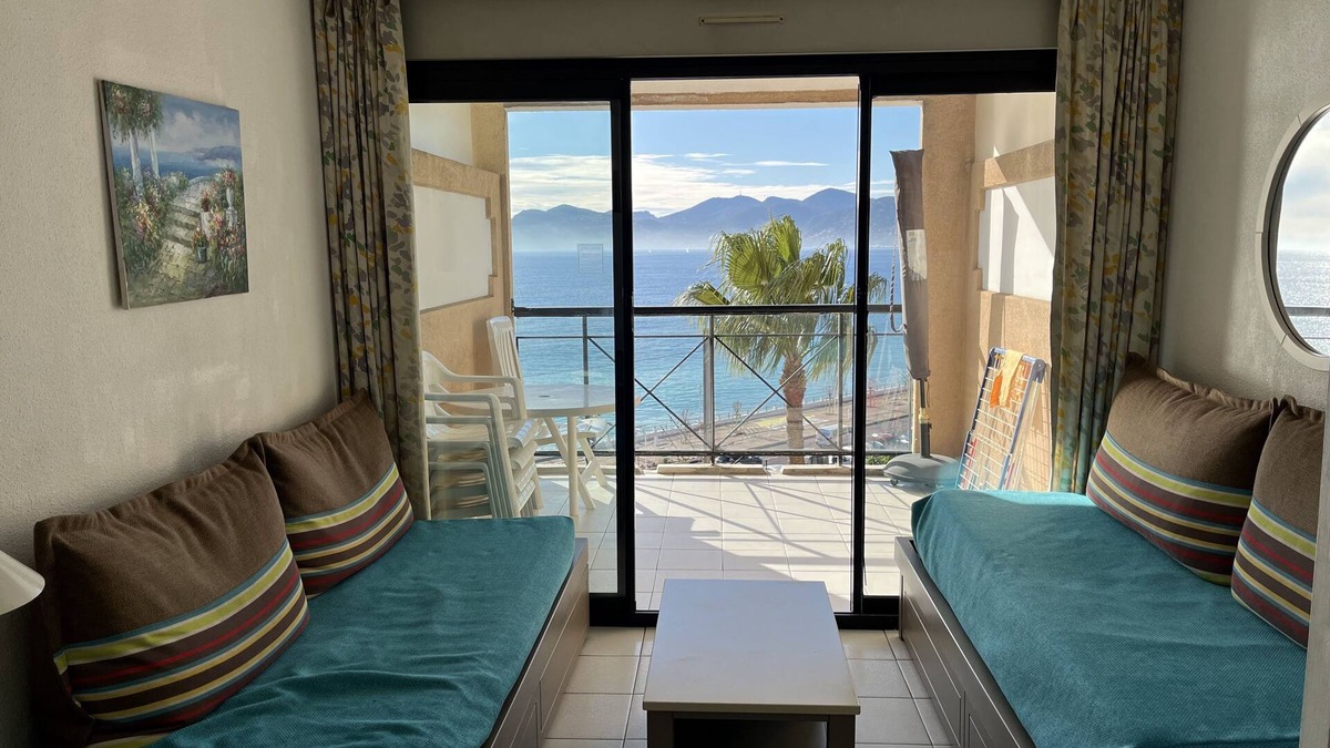 Cannes La Bocca Apartment | Vacation apartment 504 with balcony and sea view, air condition, parking