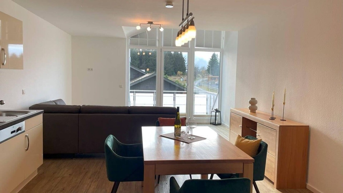 Altastenberg Apartment | Vacation apartment Hunaublick (70sqm) with balcony southwest and 2 bedrooms