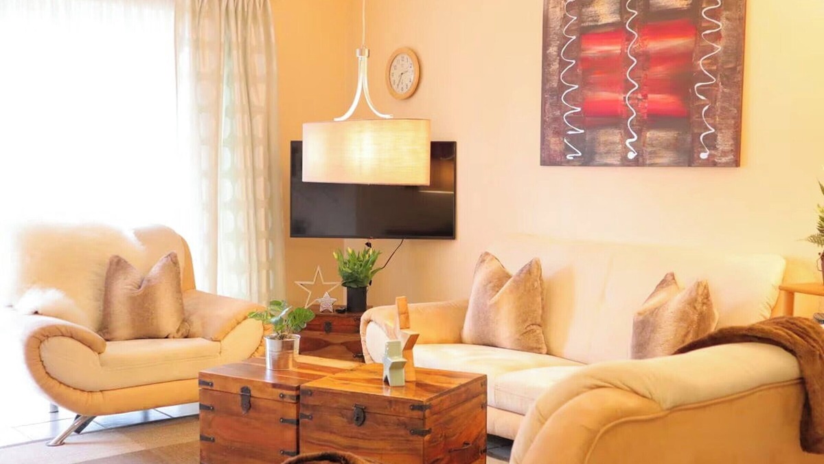 Neufeld Apartment | Vacation apartment "Kormoran" just a few minutes' walk from the dyke!