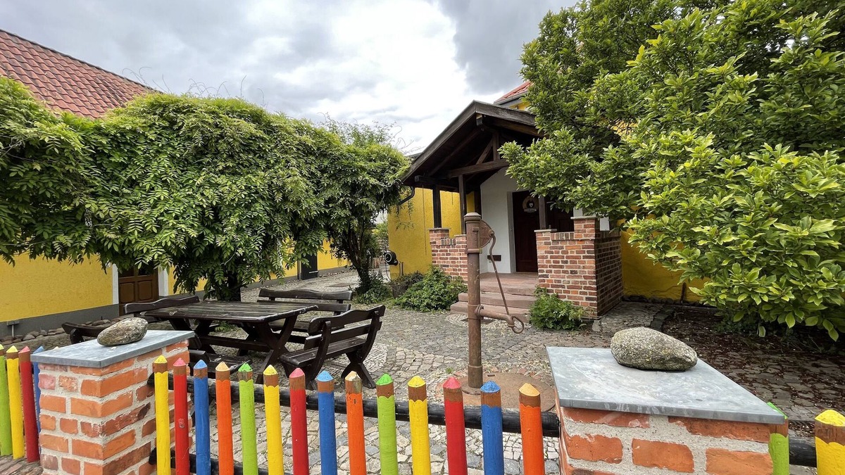 Dornburg Apartment | Vacation apartment on the Elbe cycle path
