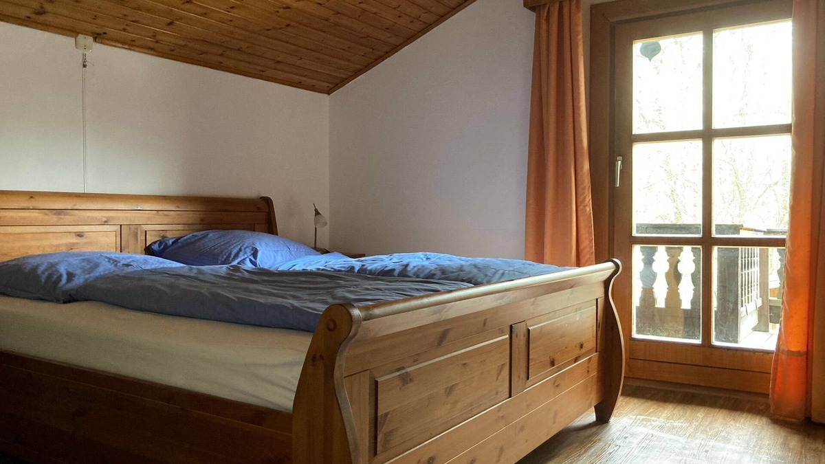Gmund am Tegernsee Apartment | Vacation apartment Fichtenblick - Holiday home Kellermann
