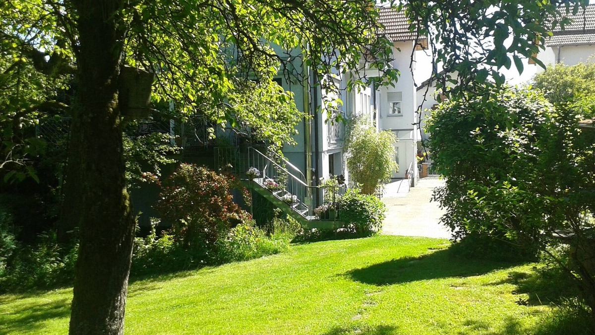 Ober-Abtsteinach Apartment | Vacation apartment "Christiane" - new, modern apartment with a view of the countryside