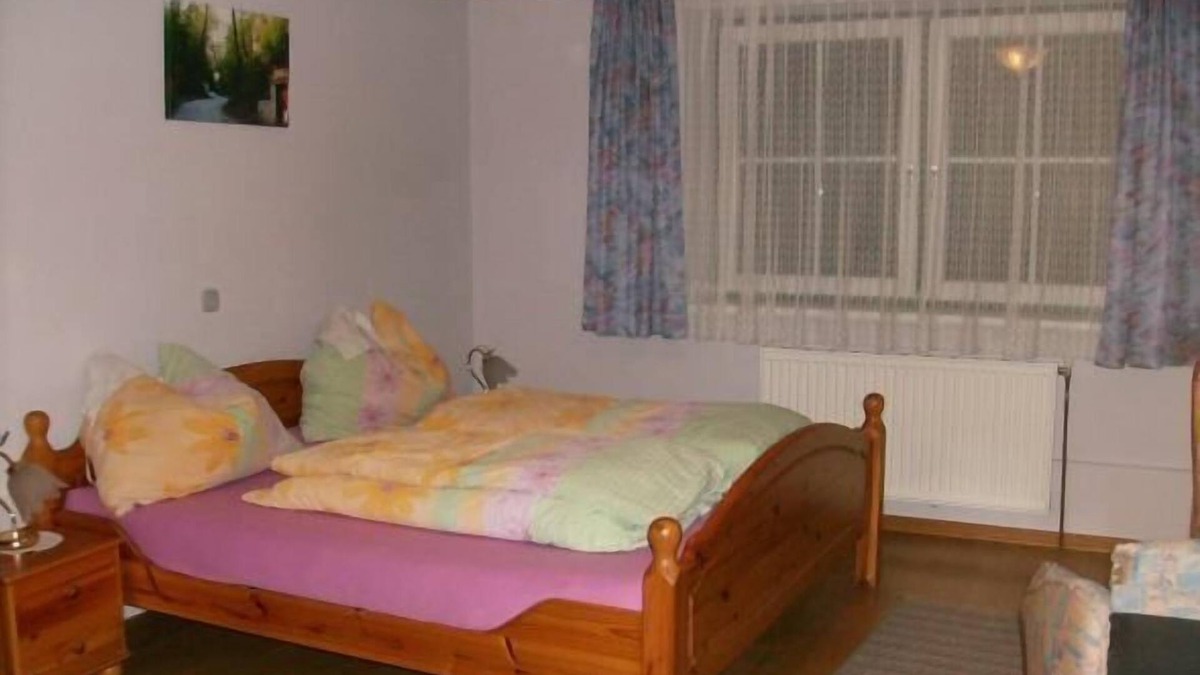 Herrnbaumgarten Apartment | Vacation apartment in a quiet courtyard location with terrace and free WiFi