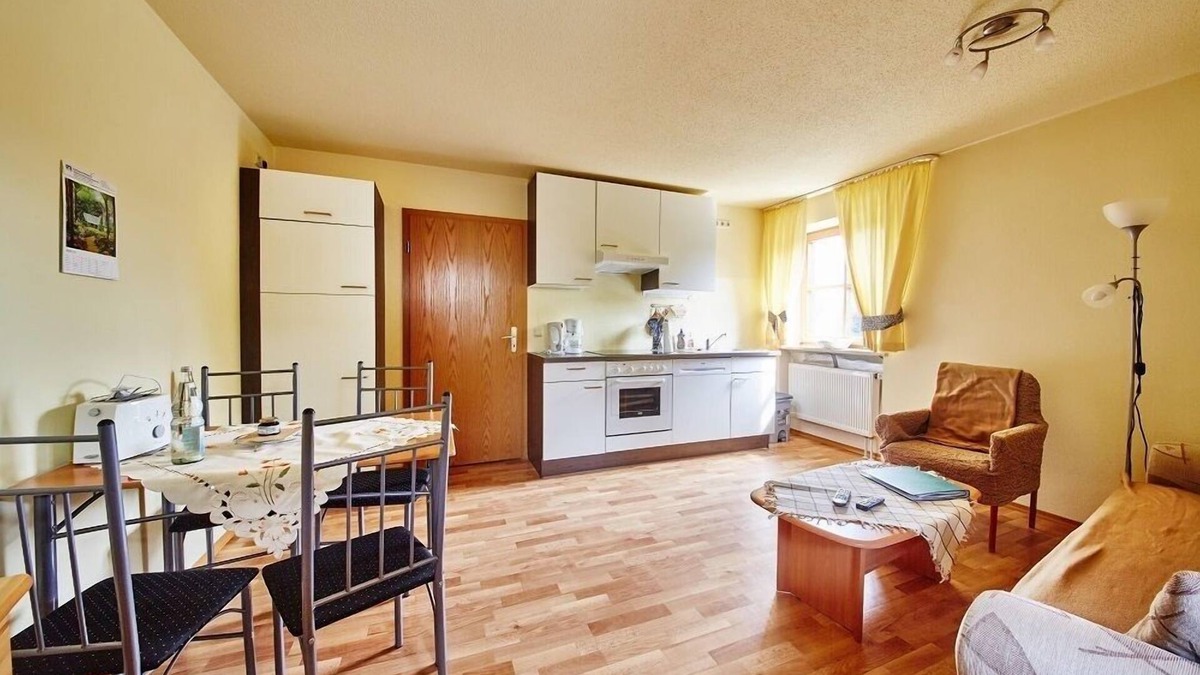 Unterneukirchen Apartment | Vacation apartment Vogelgezwitscher, 37 sqm, 1 separate bedroom