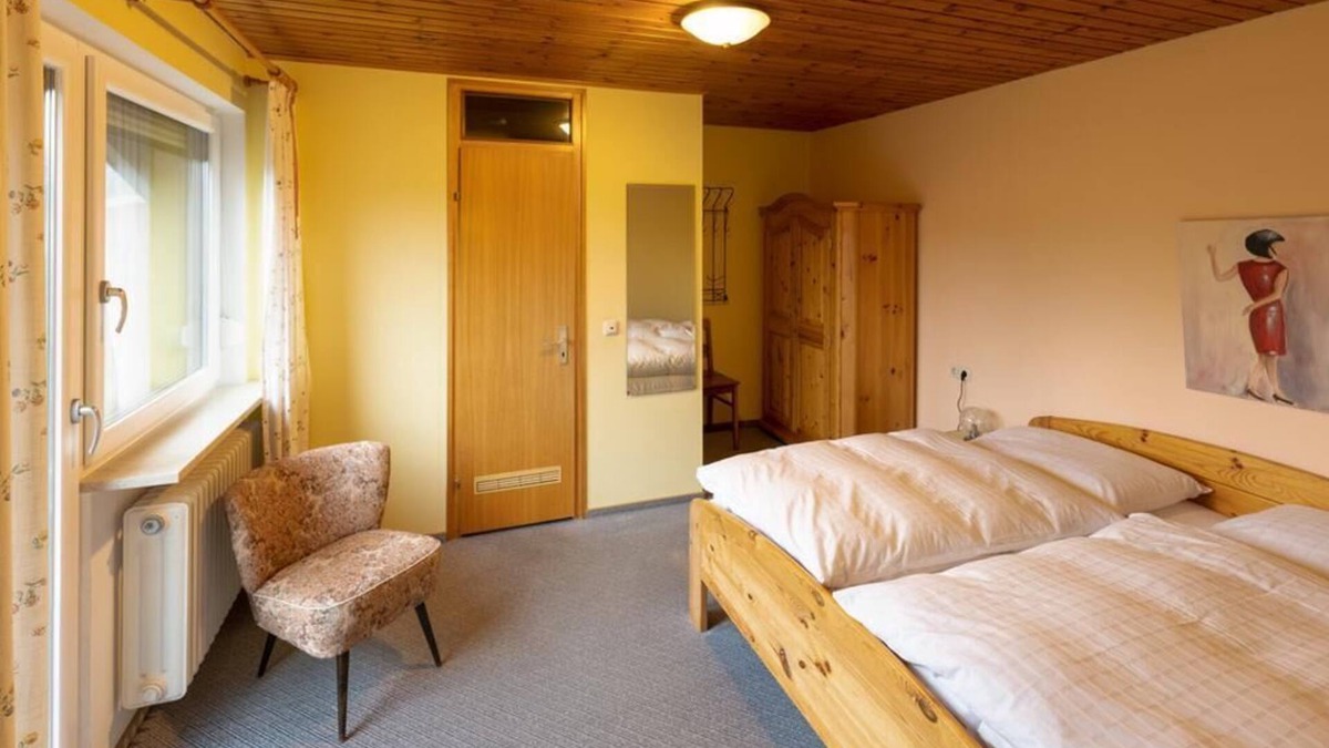Ruhmannsfelden Apartment | Vacation apartment (38sqm) with balcony and use of sauna