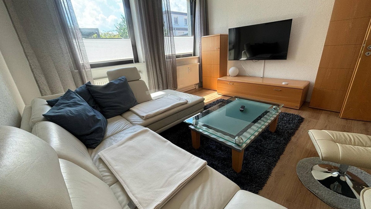 Priester Apartment | Vacation apartment Alte Volksbank Nauendorf - Stay in a former bank.