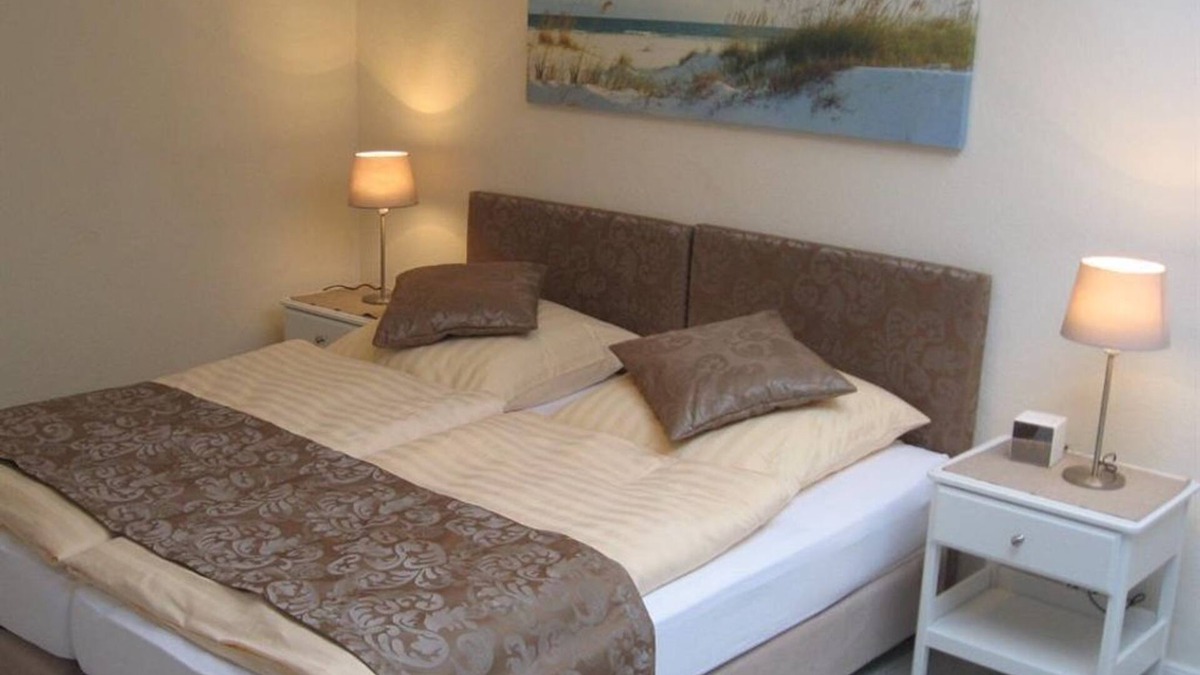 Bad Schwartau Apartment | Vacation apartment 1 - Old schoolhouse