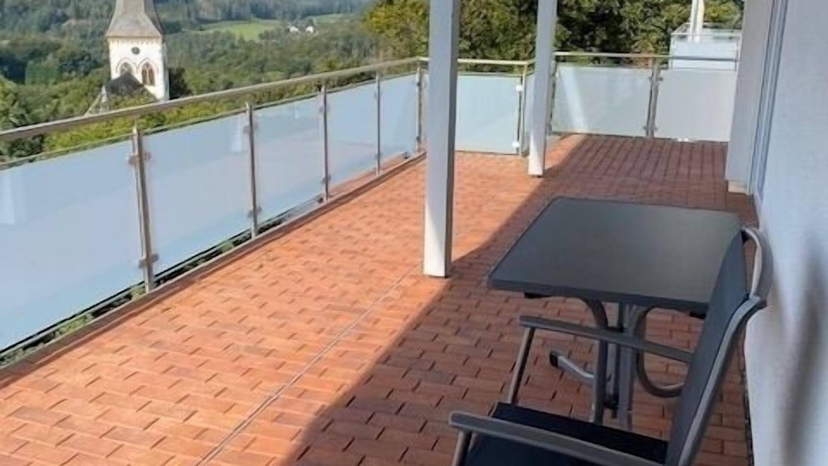 Oerlinghausen Apartment | Vacation apartment/apartment for 6 guests with 96m² in Oerlinghausen (160570)