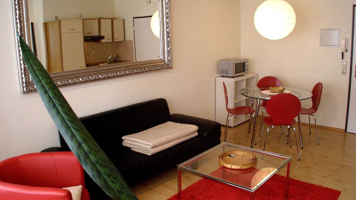 Bad Steben Apartment | Vacation apartment 1 - ground floor street side - Park-Villa in Bad Steben