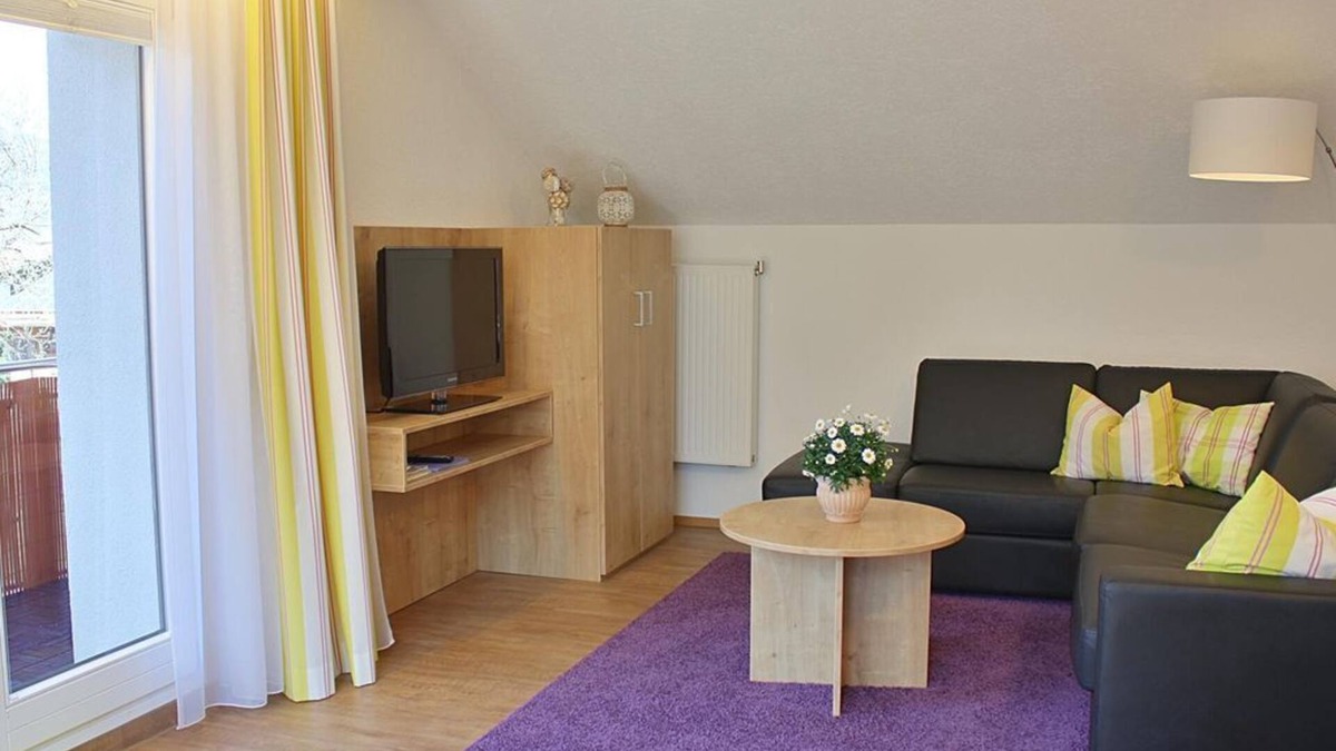 Steinach Apartment | Vacation apartment 5 for 2 persons on the 2nd floor - Haus Bergland